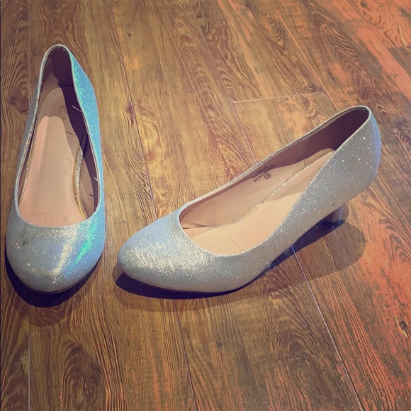 Sparkly 1 inch heels - Picture 1 of 1